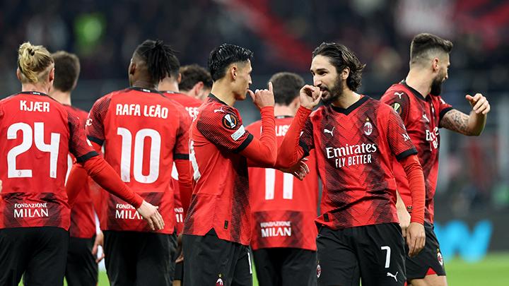 Linimasa AC Milan vs AS Roma - Rivalitas Abadi di Liga Italia