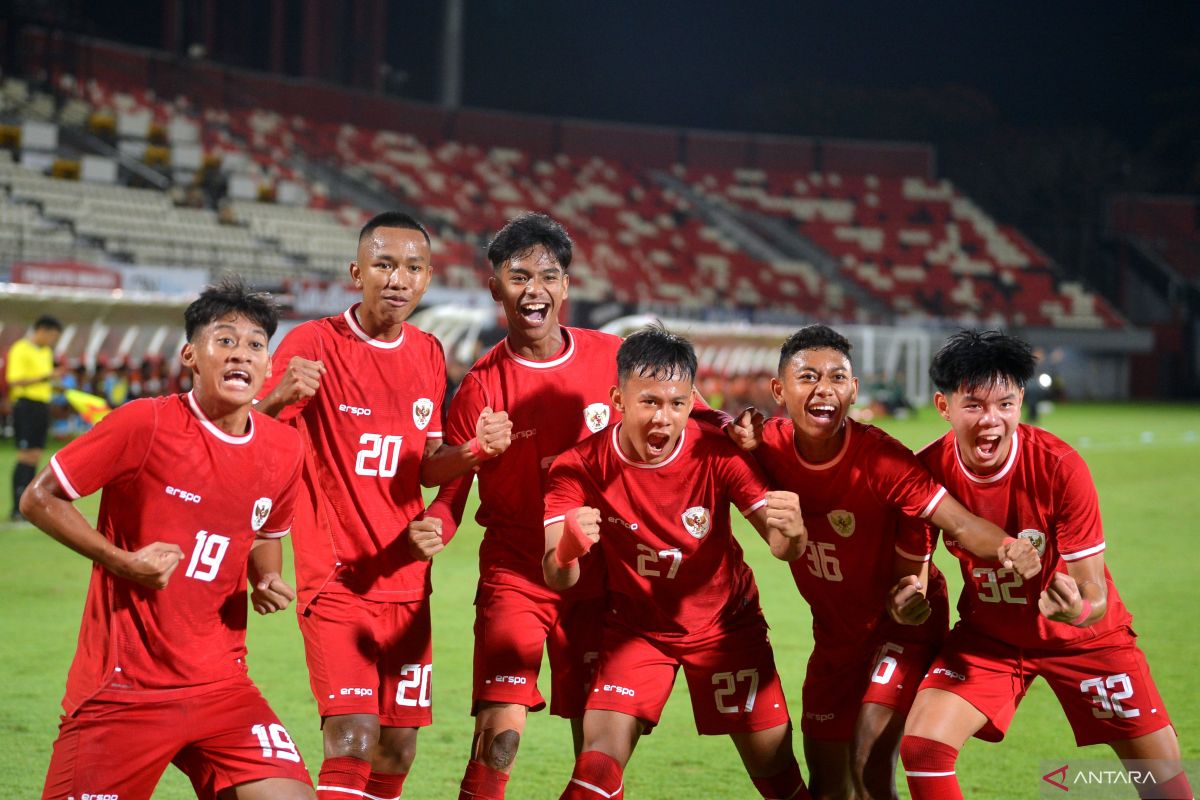 Bola Indonesia - Menggali Pesona dan Tantangan Sepak Bola di Tanah Air