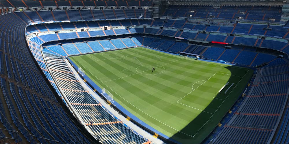 Linimasa Napoli vs Real Madrid - Menggali Sejarah dan Rivalitas Mereka