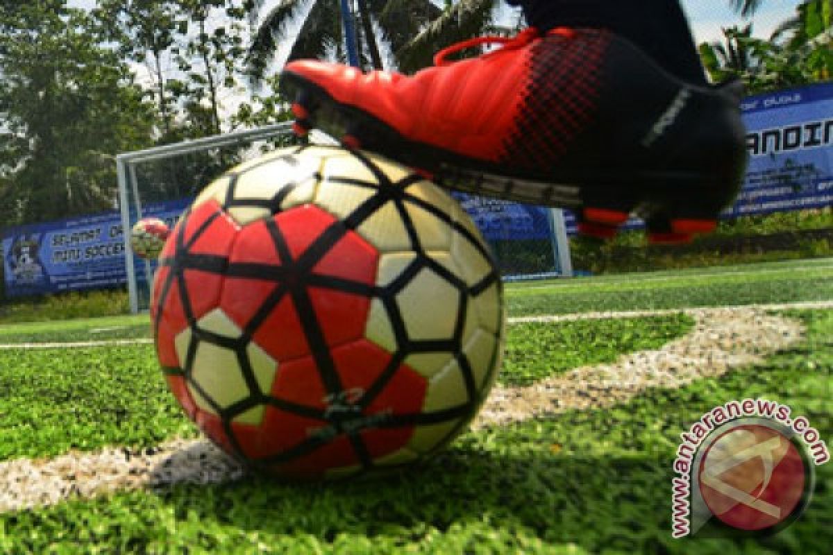 Menemukan Arah dalam Dunia Sepak Bola - Kompas Bola yang Jadi Panduan