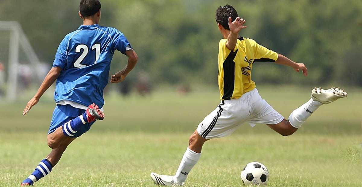 Menyelami Dunia Sepak Bola - Olahraga Penuh Strategi dan Emosi