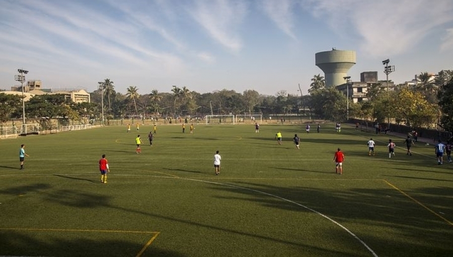 Lapangan Sepakbola - Tempat Bersejarah untuk Pertandingan yang Tak Terlupakan